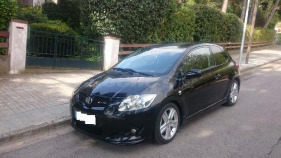 Toyota auris 2.2 d4d sport