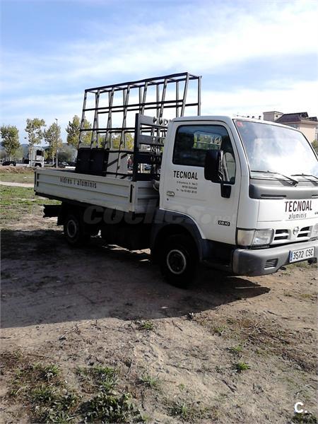 Nissan pick up caja corta #2