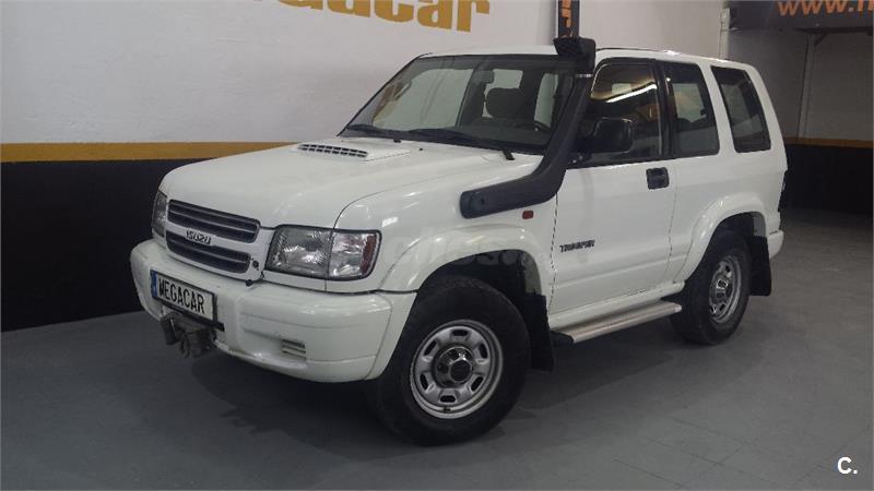 isuzu trooper 4x4 3.0 td drs Diesel de color Blanco del año 2001 con ...