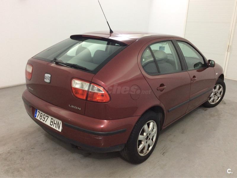 seat leon 1.6i signa Gasolina Granate (Burdeos Metalizado) del 2002 con