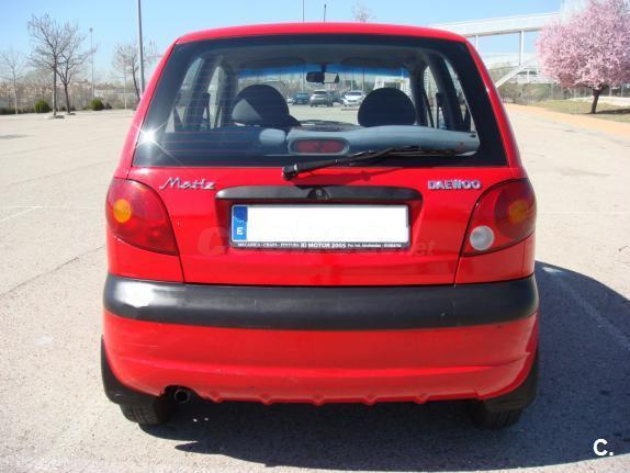 El bote con tapa hermética para la gasolina blitz