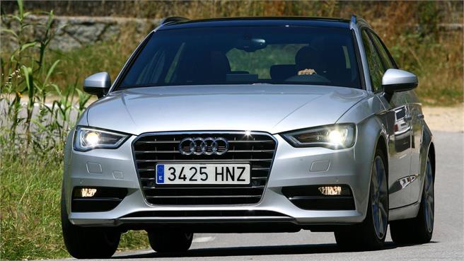 Audi A3 Sportback - Seat León