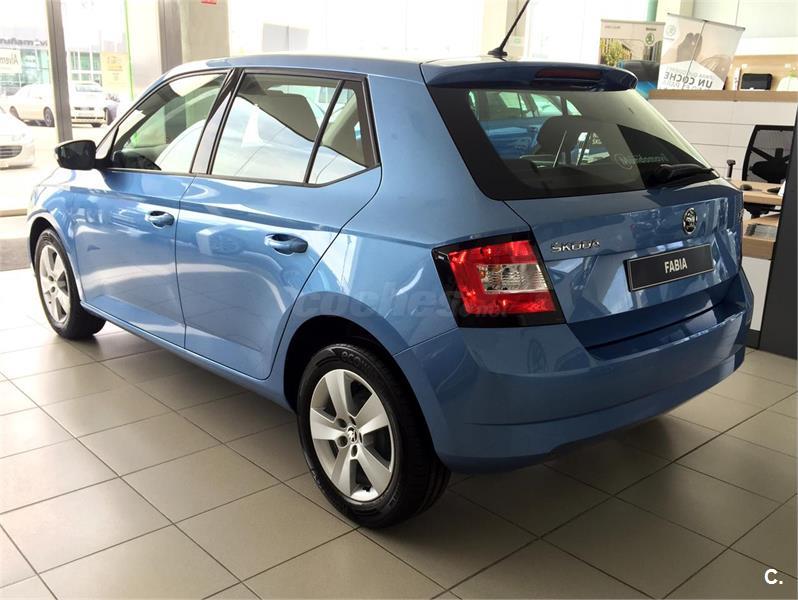 Skoda denim blau