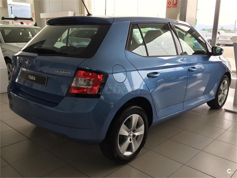 Skoda denim blau