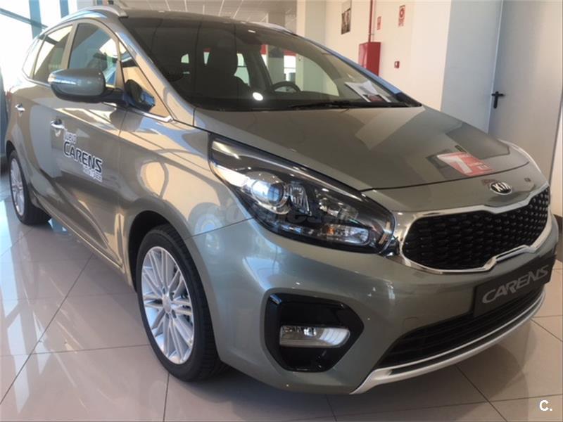Kia carens 2018