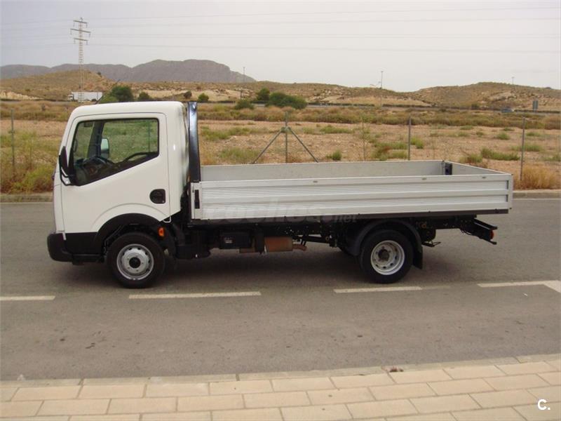 Nissan cabstar 2008