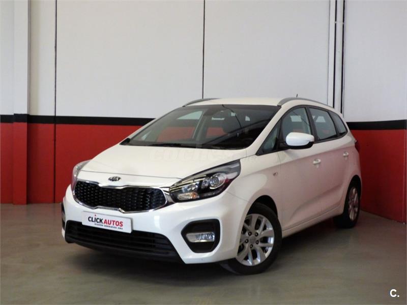Kia carens 2018