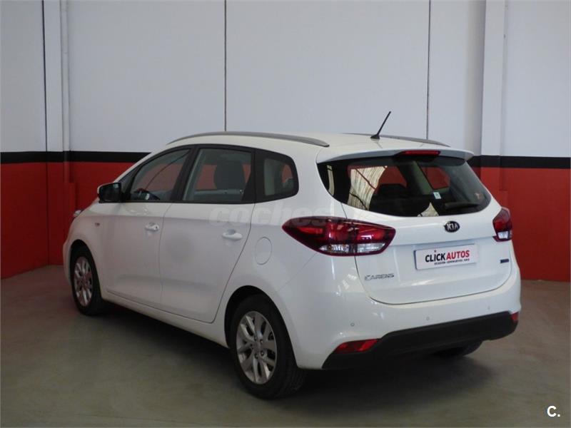Kia carens 2018