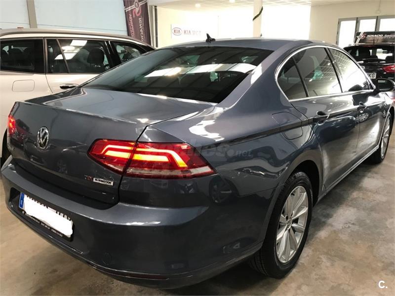 VOLKSWAGEN passat advance 1.6 tdi 120cv bmt Diesel Azul (Azul) del 2015 con 120000km en Sevilla