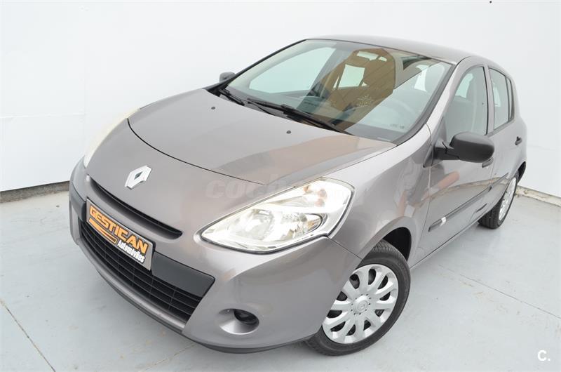 RENAULT clio authentique 1.2 16v 75 Gasolina Gris / Plata (Gris / Plata