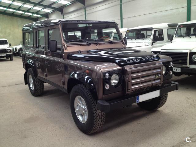 Land rover defender 2011