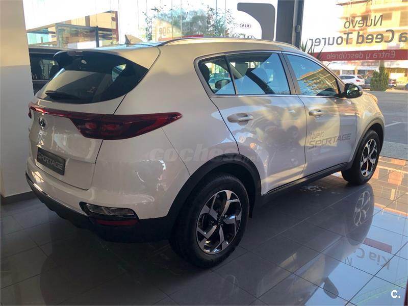 Kia sportage 21 года