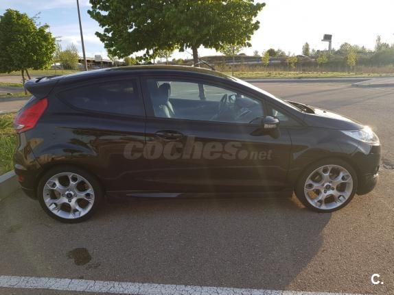 Ford Fiesta 1 6 Tdci Sport Diesel Del 2009 Con 109999km En