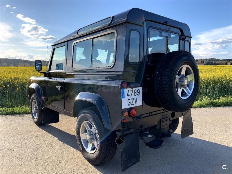 Land rover defender 2009