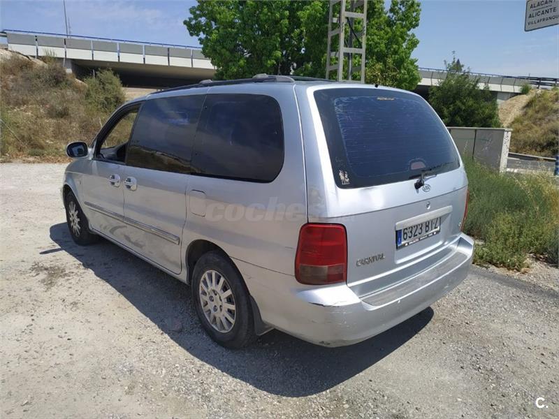 Kia carnival 2002