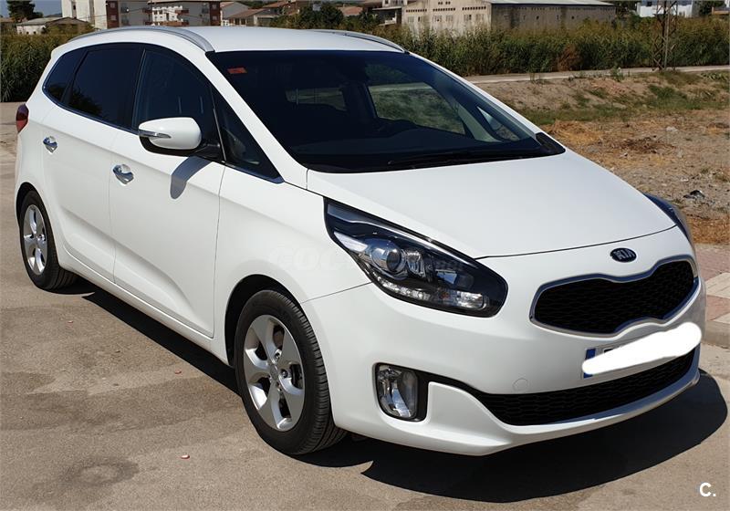 Kia carens 2015