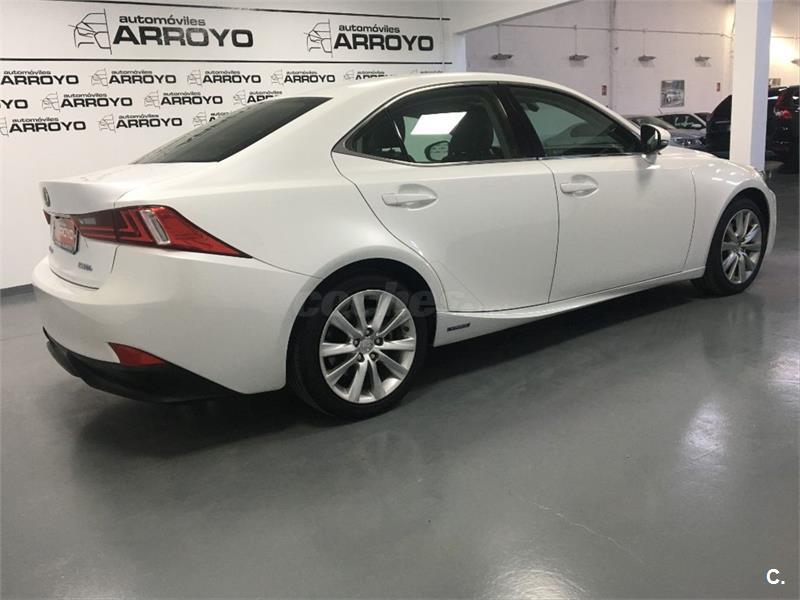 Lexus is 400