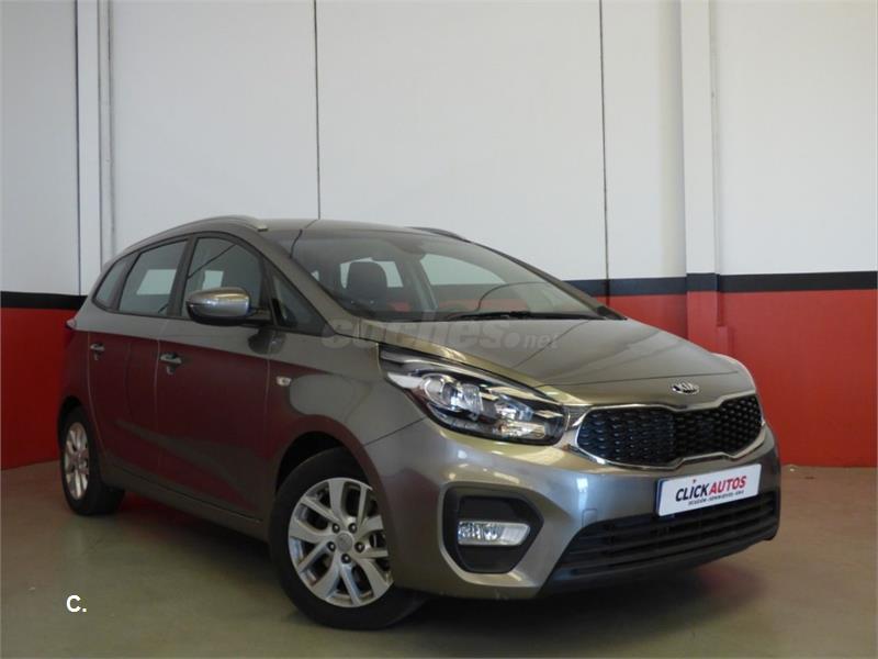 Kia carens 2018