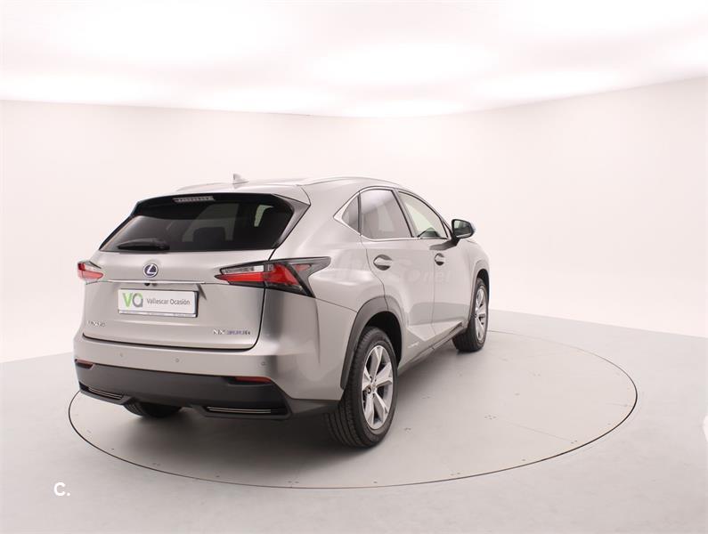 Lexus nx 400