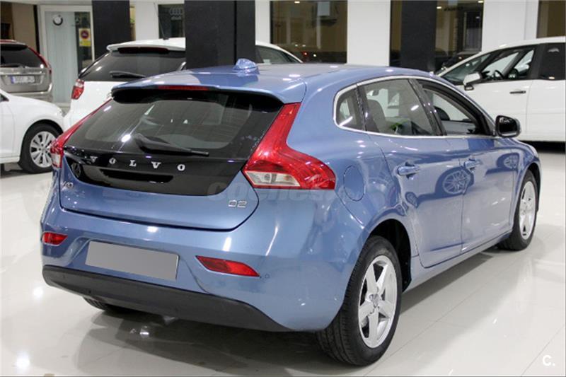 Volvo V40 20 D2 Momentum 5p