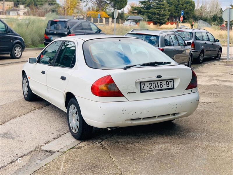 Ford mondeo 2000