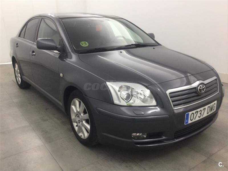 Toyota avensis 2005 универсал