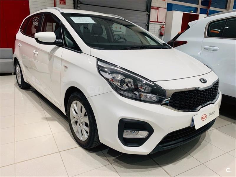 Kia carens 2018