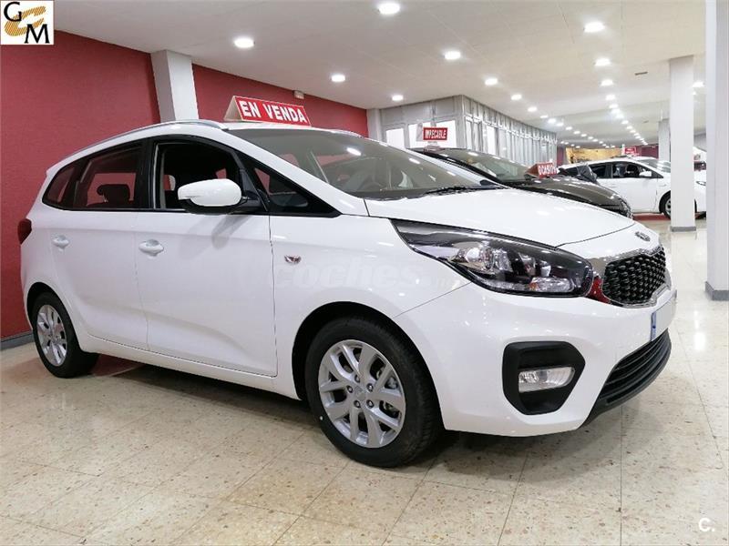 Kia carens 2018