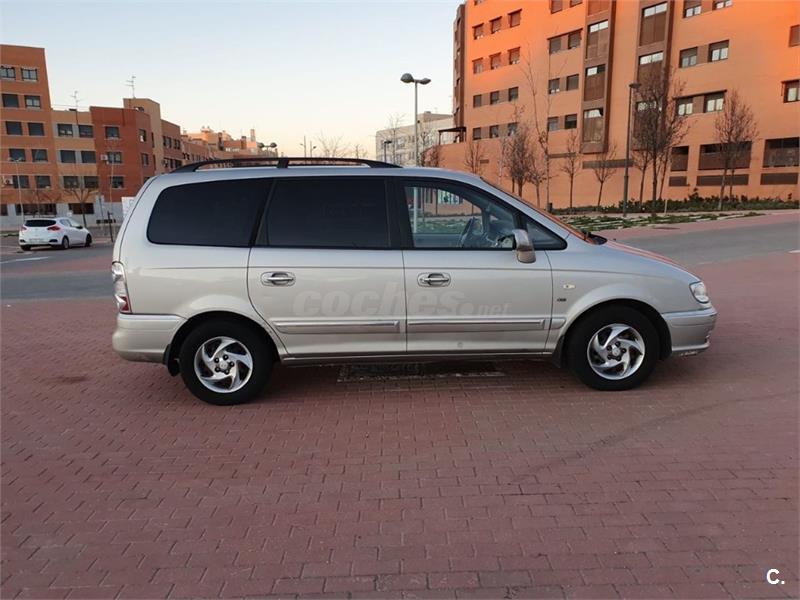 Hyundai trajet 2006
