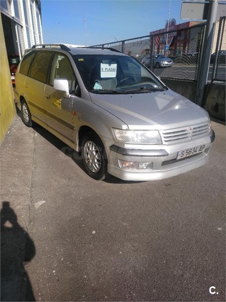 Mitsubishi space wagon 2000