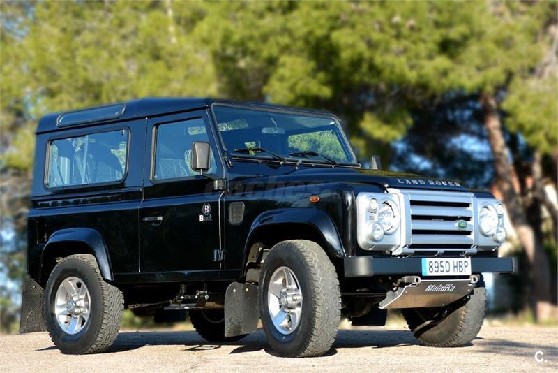 Land rover defender 2011