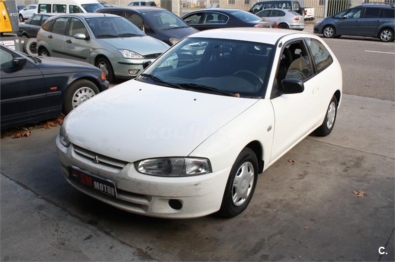 Mitsubishi colt 2003 года