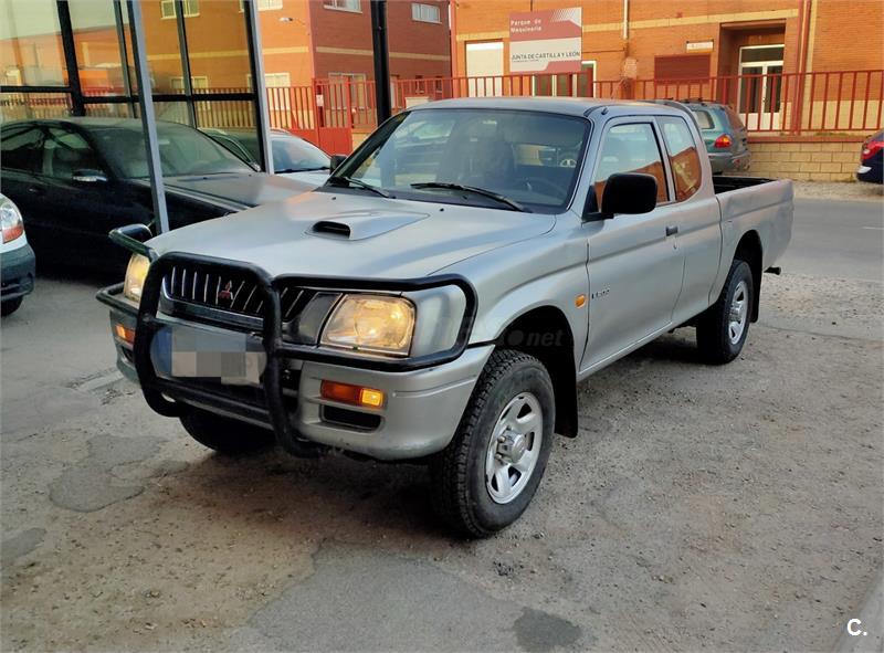 Mitsubishi l200 2002