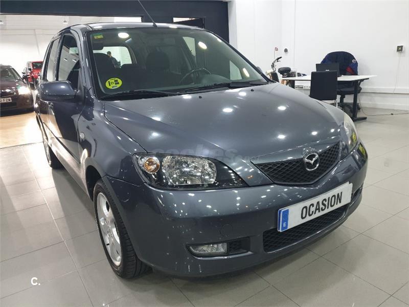 Mazda 2 2004
