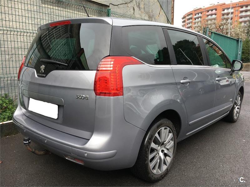 Peugeot 5008 2015