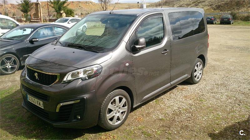 Peugeot traveller 2018