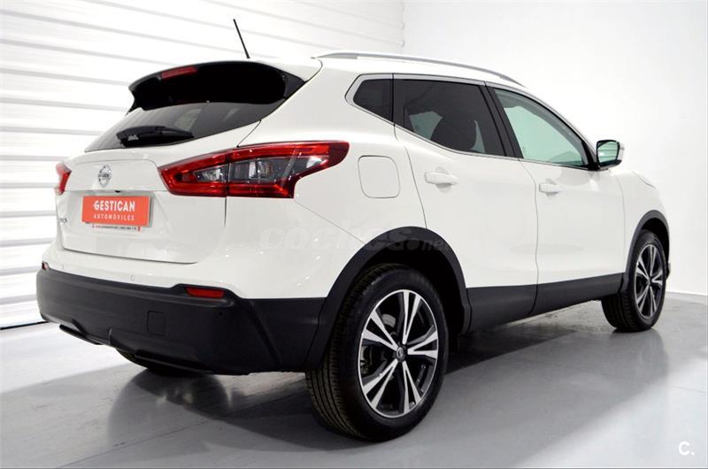 Nissan qq 2019