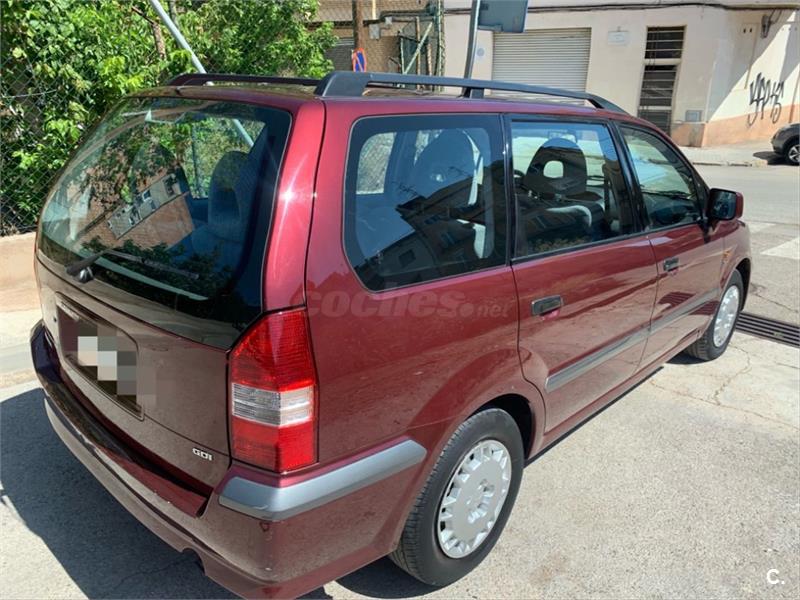 Mitsubishi space wagon 2000