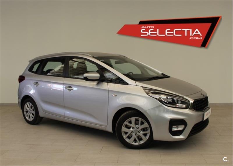 Kia carens 2018