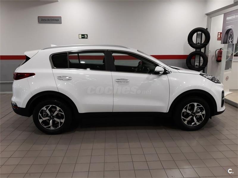 Kia sportage 21 года