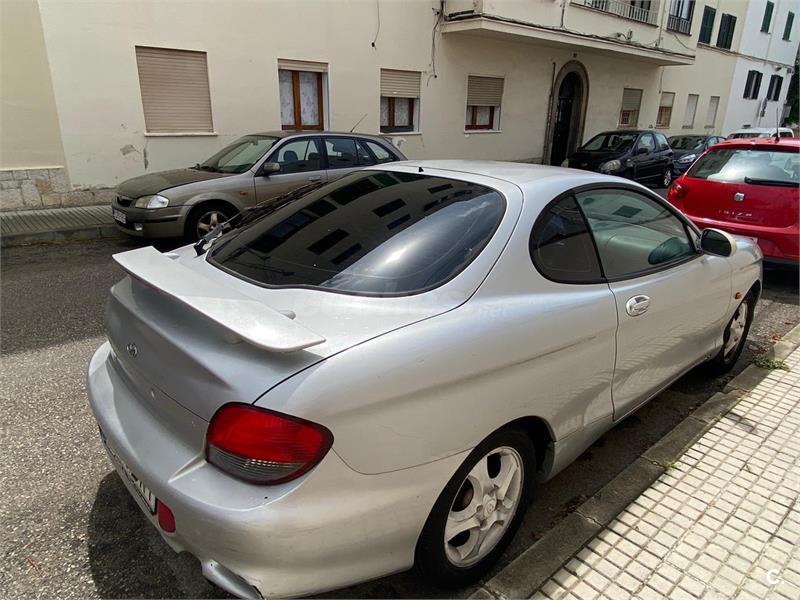 Hyundai coupe 2001