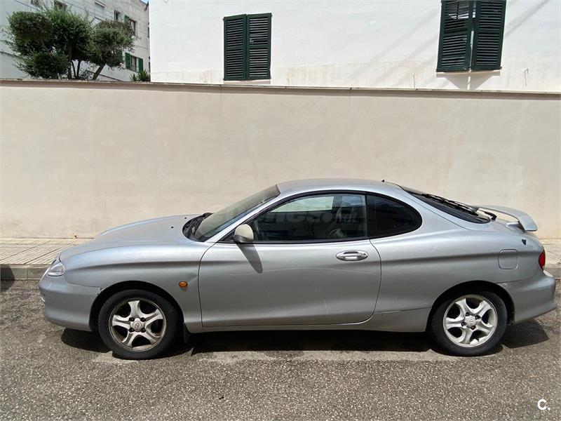 Hyundai coupe 2001