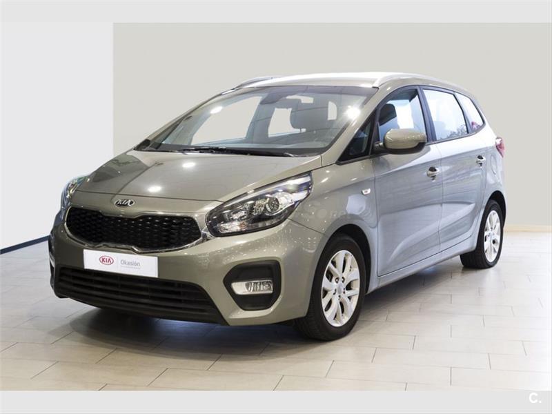 Kia carens 2018