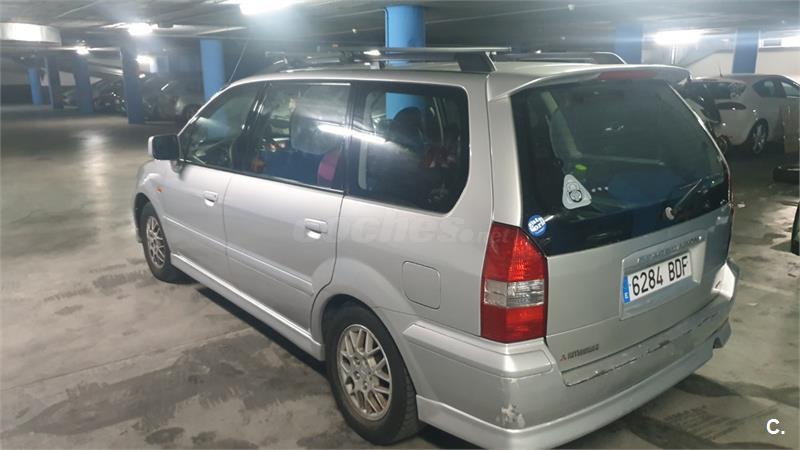 Mitsubishi space wagon 2000