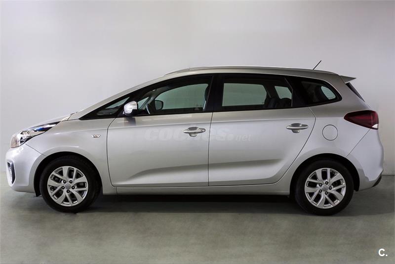 Kia carens 2019