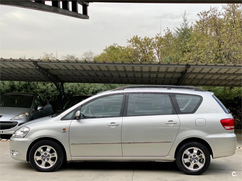 Toyota avensis verso 2002