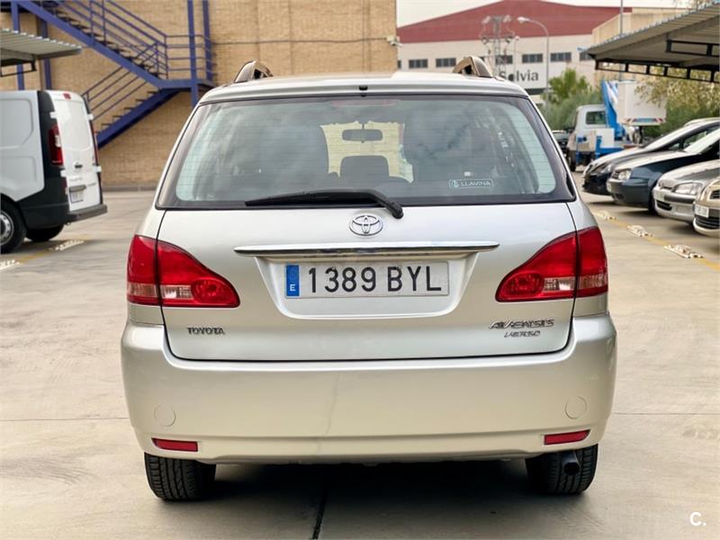 Toyota avensis verso 2002