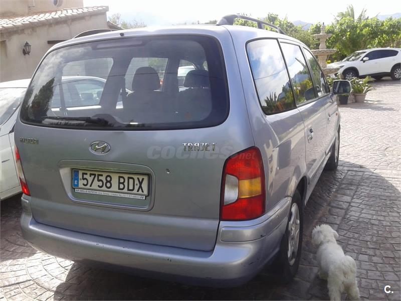 Hyundai trajet 2001