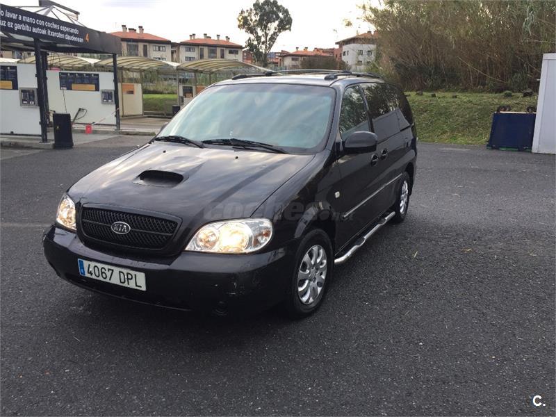 Kia carnival 2005 год