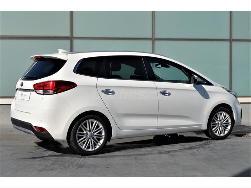 Kia carens 2018